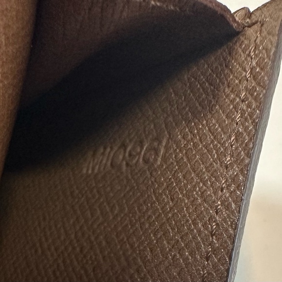 Louis Vuitton Monogram Porte Wallet. - Picture 4 of 4